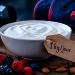 manger 1kg de fromage blanc par jour, image sportive et équilibrée